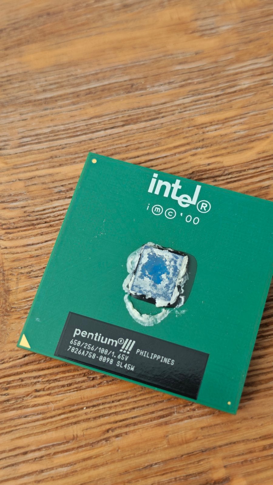 Intel Pentium III Processor met koeler, Computers en Software, Processors, Zo goed als nieuw, 2-core, Minder dan 2 Ghz, Ophalen of Verzenden