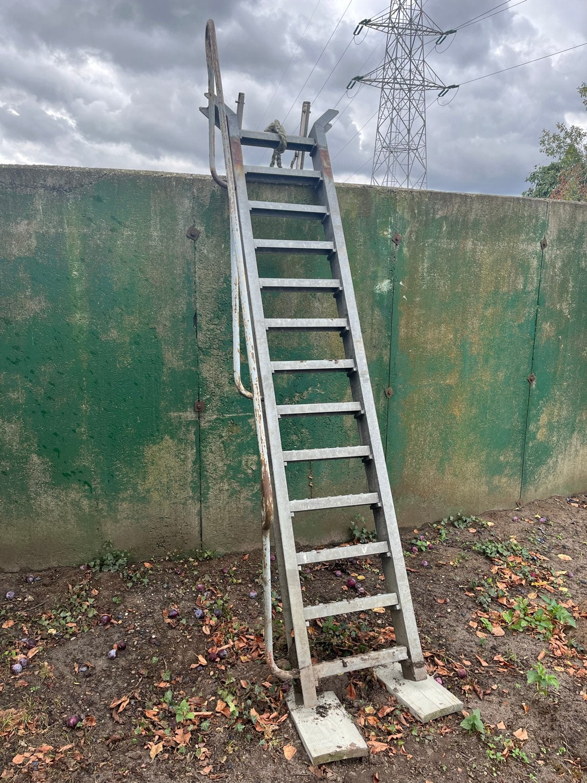 Gegalvaniseerde trap (met metalen trapleuning), Ophalen, Gebruikt, Trap, 2 tot 4 meter