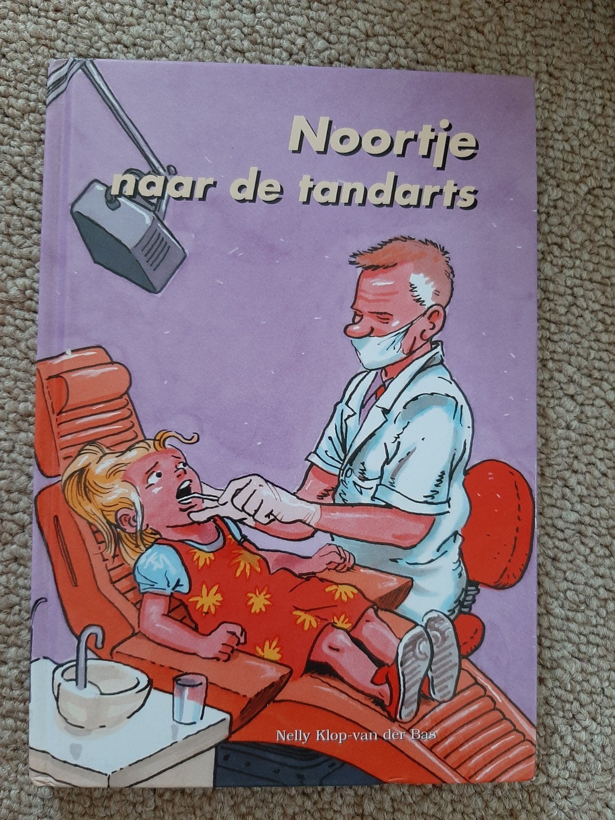 Noortje naar de tandarts - Nelly Klop-van der Bas, Ophalen of Verzenden, Zo goed als nieuw, Nelly Klop-van der Bas, Fictie algemeen