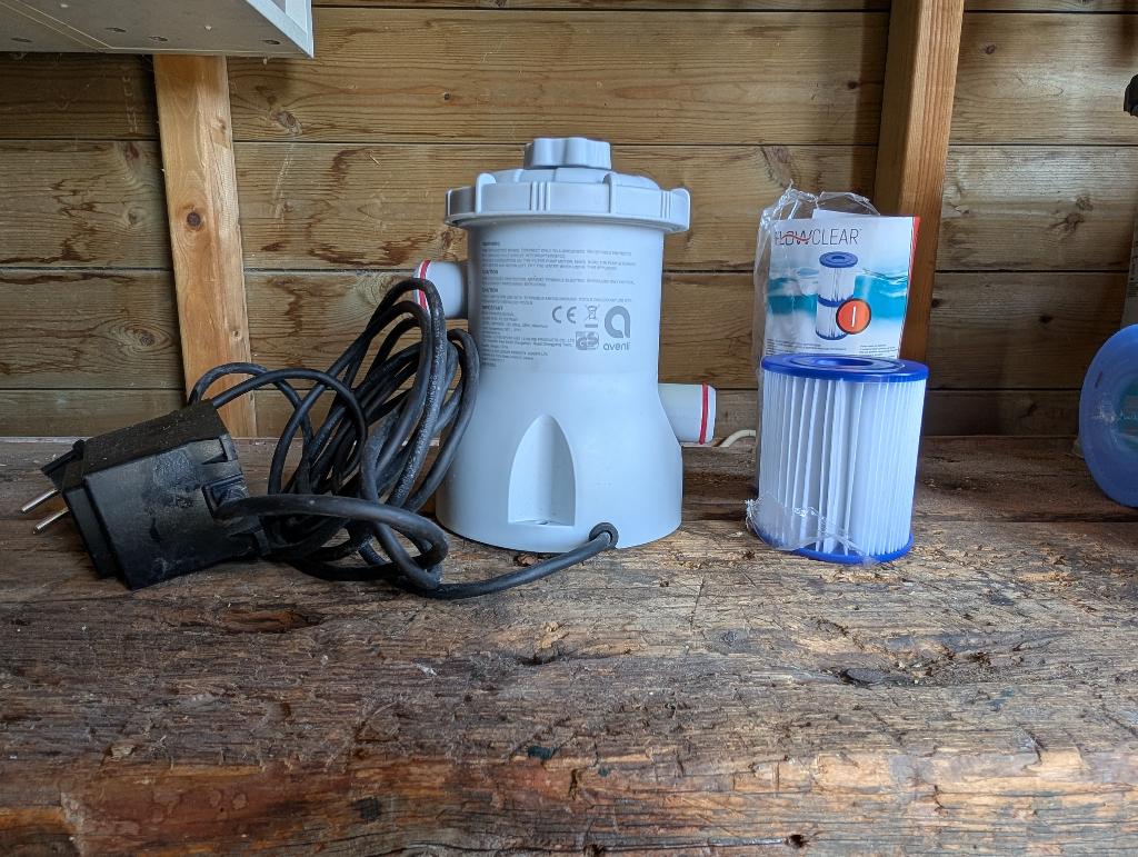 zwembadpomp 1200l/u met filters, Ophalen of Verzenden, Gebruikt, Zwembadpomp