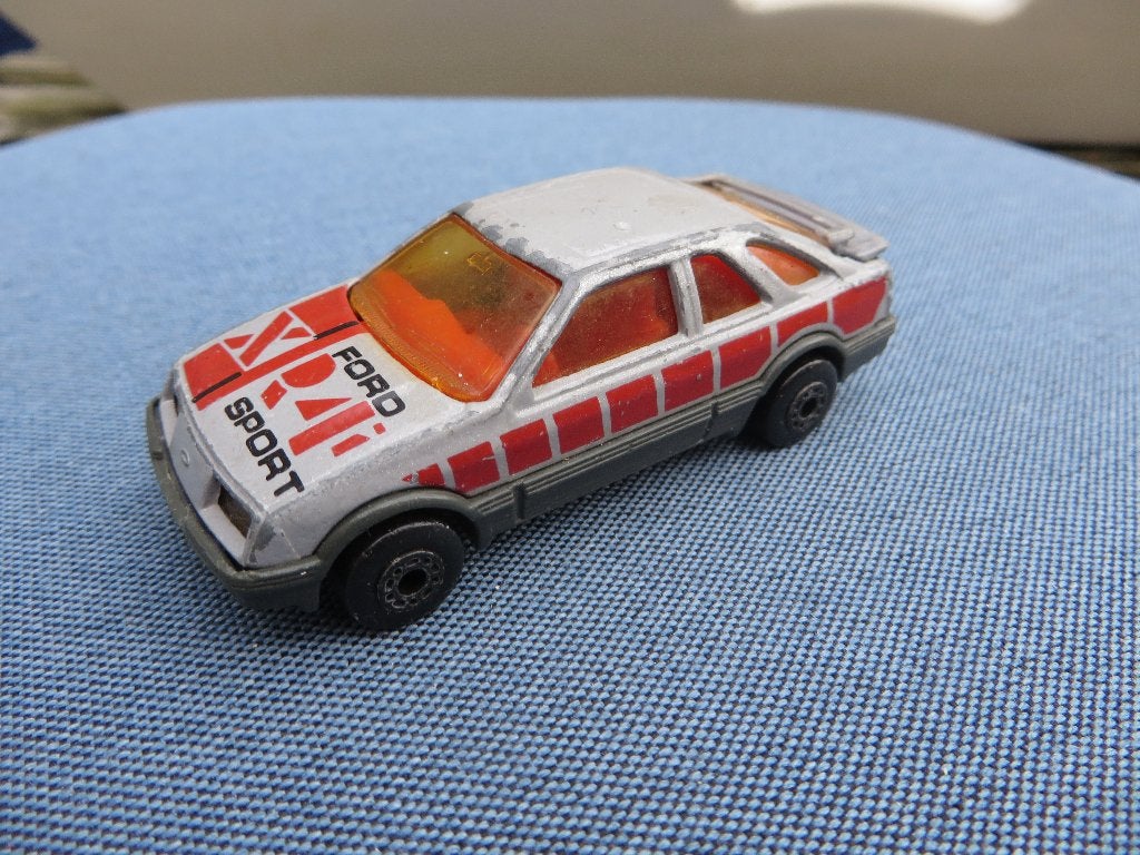 Matchbox Ford Sierra FORD SPORT, Ophalen of Verzenden, Gebruikt, Auto