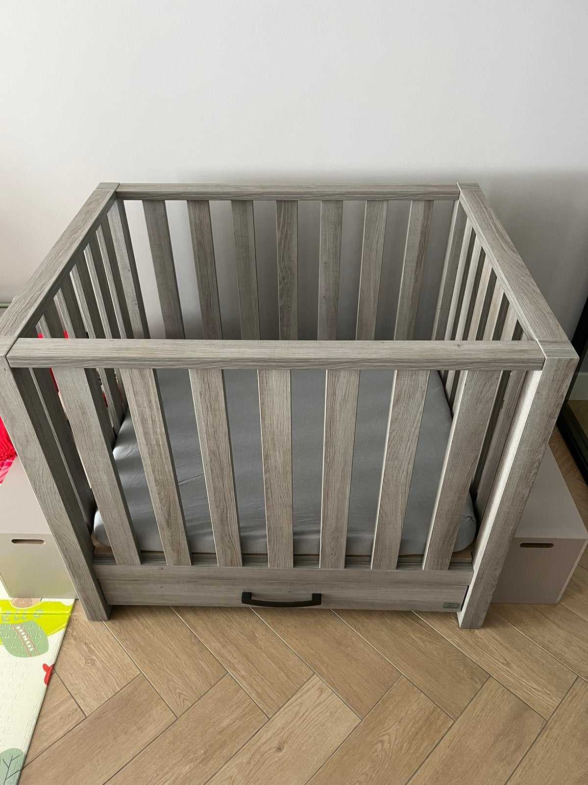 TWF Jasper baby box met boxmatras en speelgoed zak Jollein, Ophalen, Zo goed als nieuw, Lade