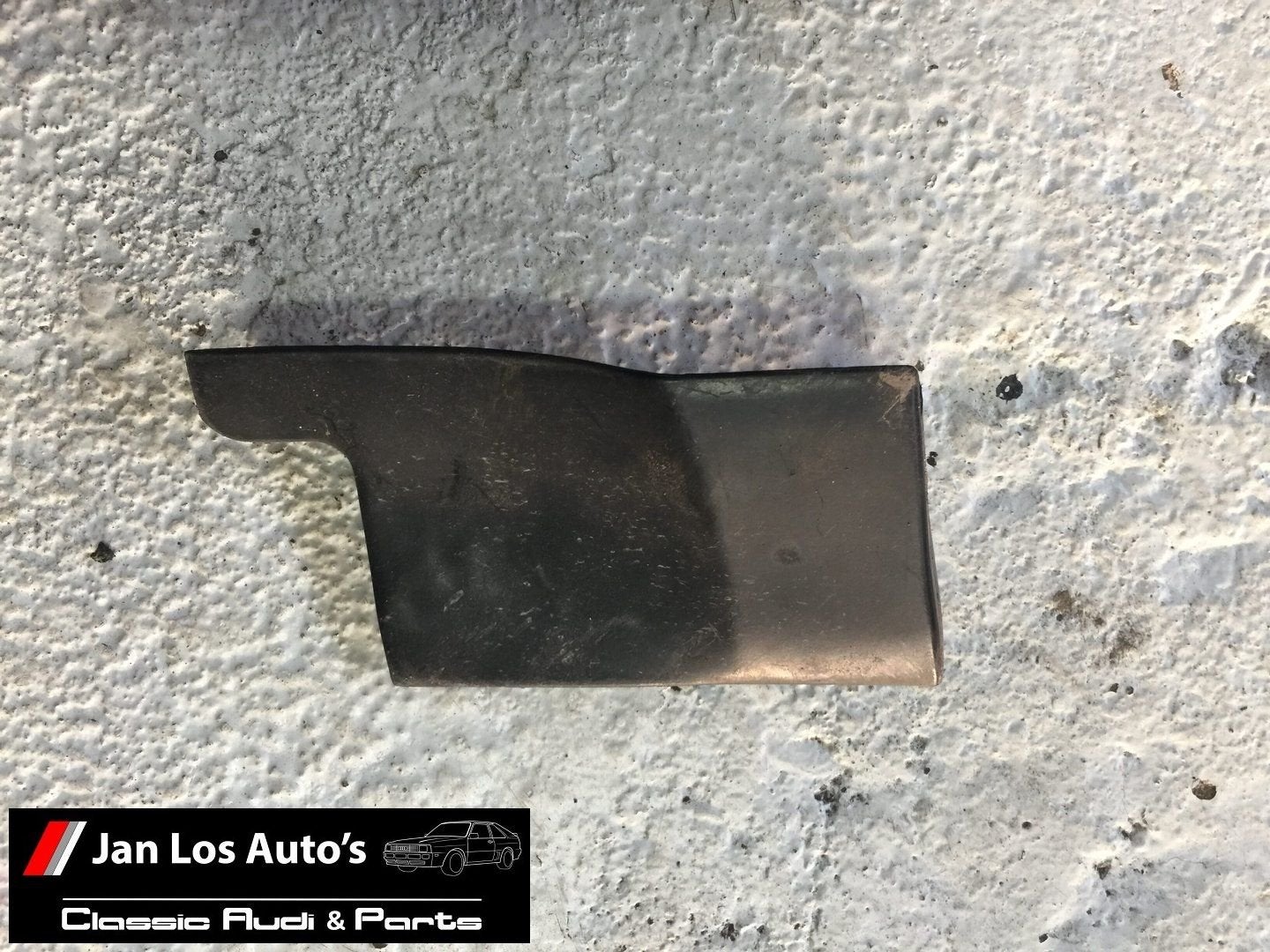 Spatbord lijst links Audi 80 B4 ('91-'95) 895853989, Gebruikt, -, -, Links