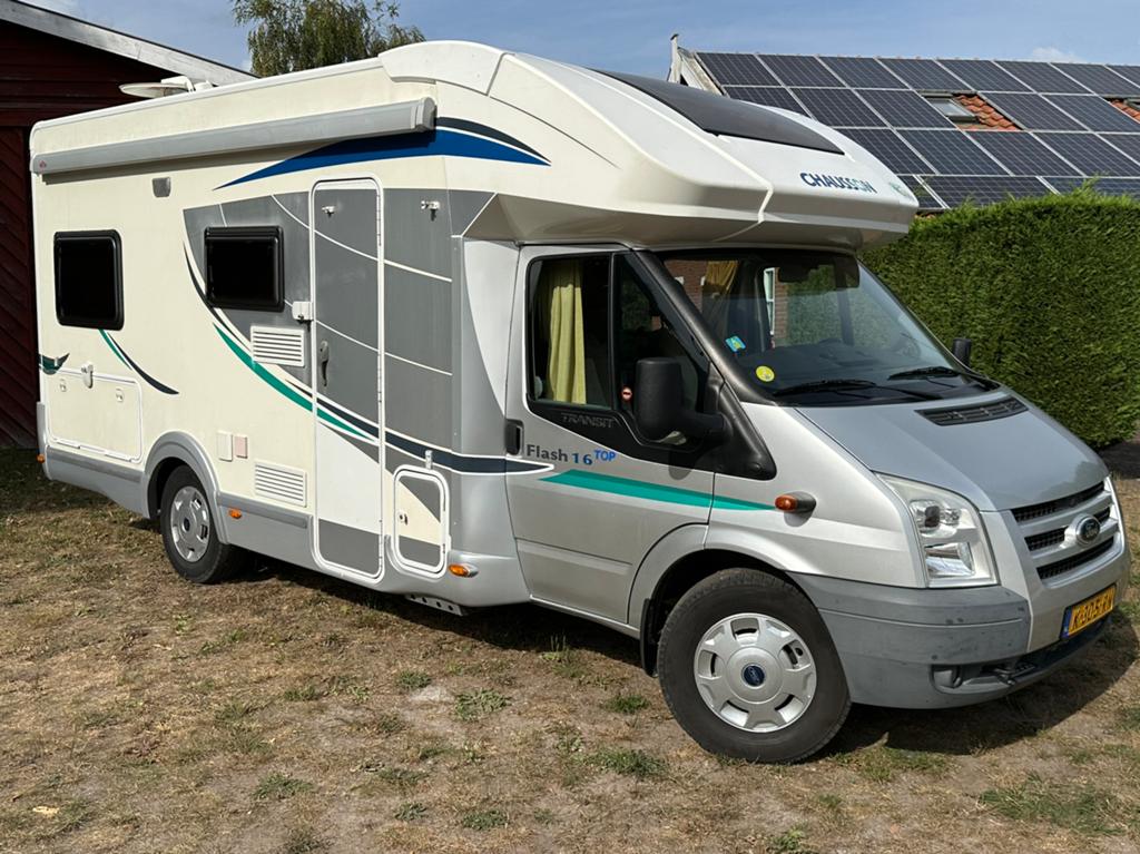 Ford Chausson Flash 2011 Euro5 140pk lengtebedden 78.300 km, Caravans en Kamperen, Campers, Standaard zit, Ford, 6 tot 7 meter