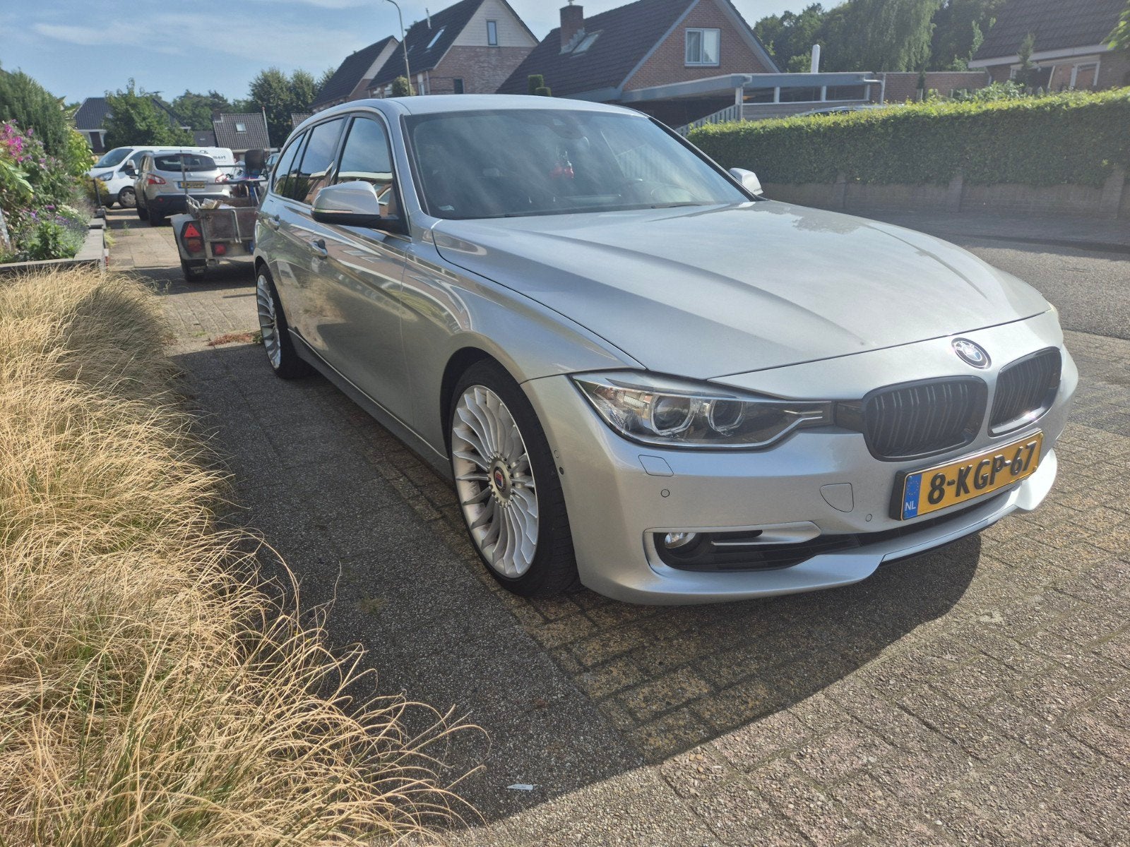 BMW 3-Serie 320i 184pk Aut 2013 Grijs, Achterwielaandrijving, Zwart, 4 cilinders, Stationwagon