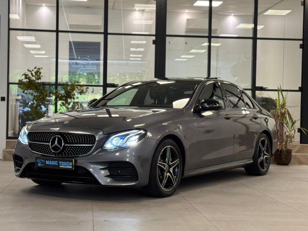 Mercedes-Benz E-Klasse E200 184pk | PANO| AMG LINE | SFEER, Auto's, Mercedes-Benz, Bedrijf, E-Klasse, 360° camera, Achteruitrijcamera