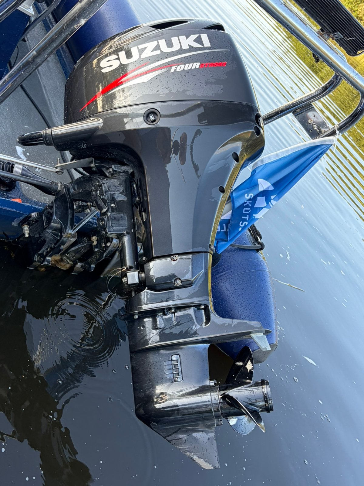 Suzuki 60 pk injectie langstaart met powertrim, Watersport en Boten, Buiten- en Binnenboordmotoren, Ophalen, Marktstraat 8, Info@suzuki.nl