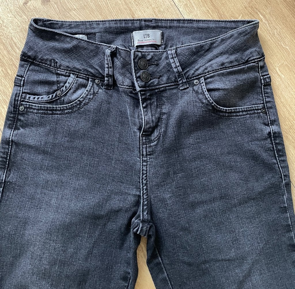 Nette LTB Molly M 28/34 grijs, mid rise super slim, Ophalen of Verzenden, Zo goed als nieuw, LTB, W28 - W29 (confectie 36)