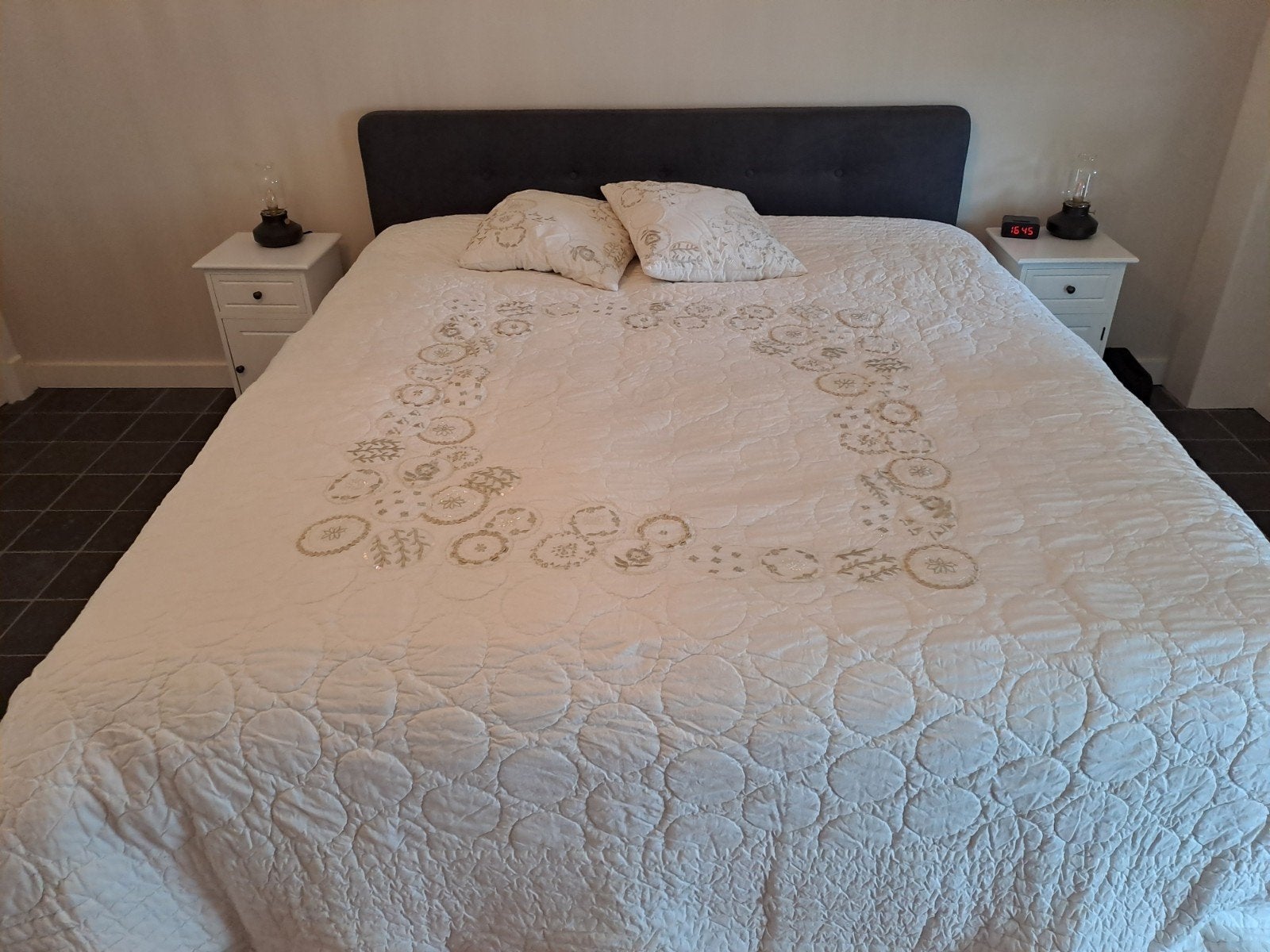 Colorique sprei met kussens, wit met borduursels, landelijk, Wit, Katoen, Tweepersoons, Ophalen of Verzenden