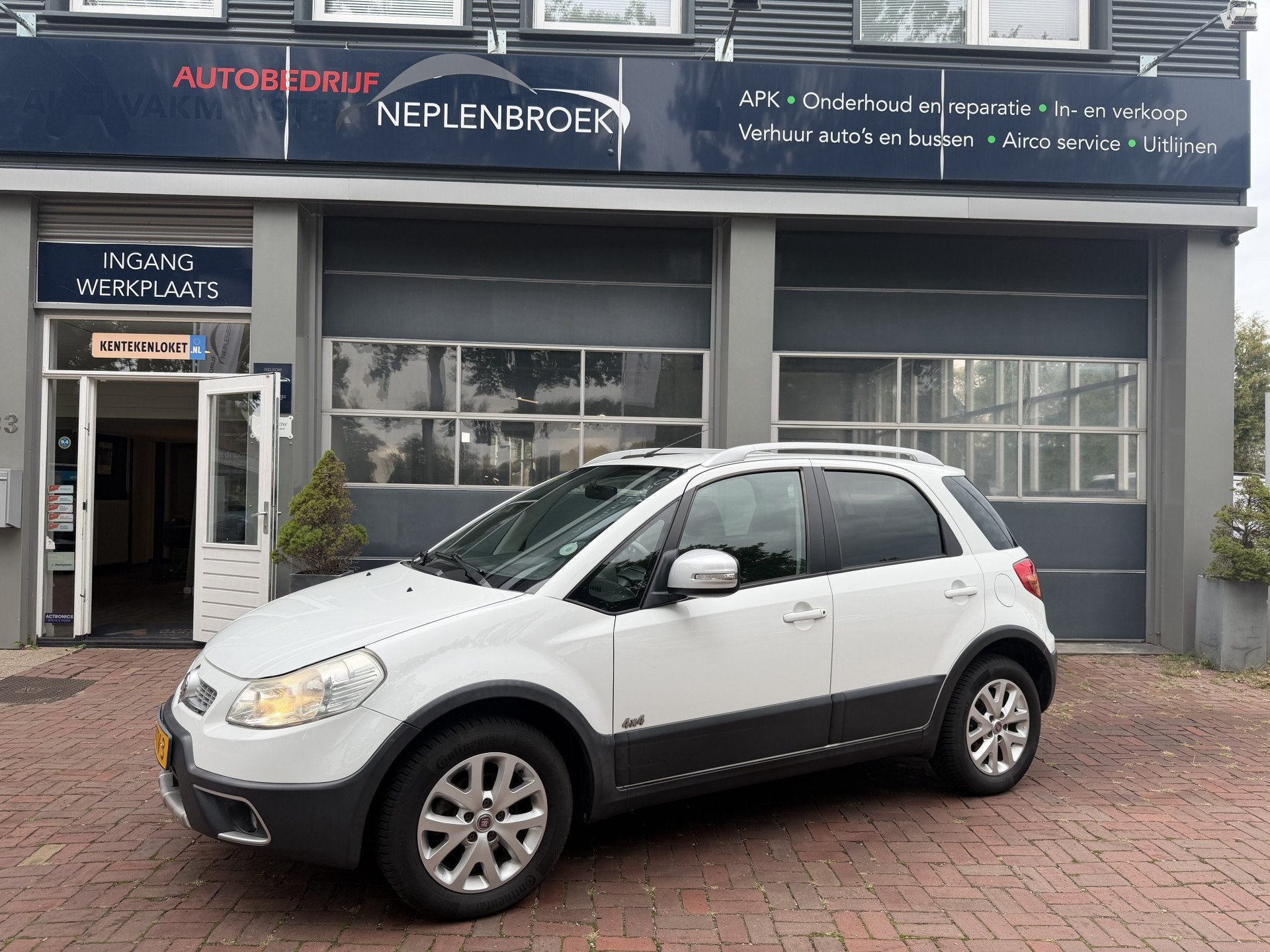 Fiat Sedici 1.6-16V Experience 4x4 | Clima | LMV | Trekhaak, Auto's, Gebruikt, Zwart, 4 cilinders, 400 kg