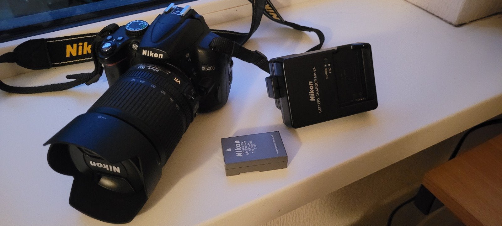 Nikon D5000 Spiegelreflexcamera met 18-105mm lens, Audio, Tv en Foto, Gebruikt, Spiegelreflex, Accu, Ophalen of Verzenden