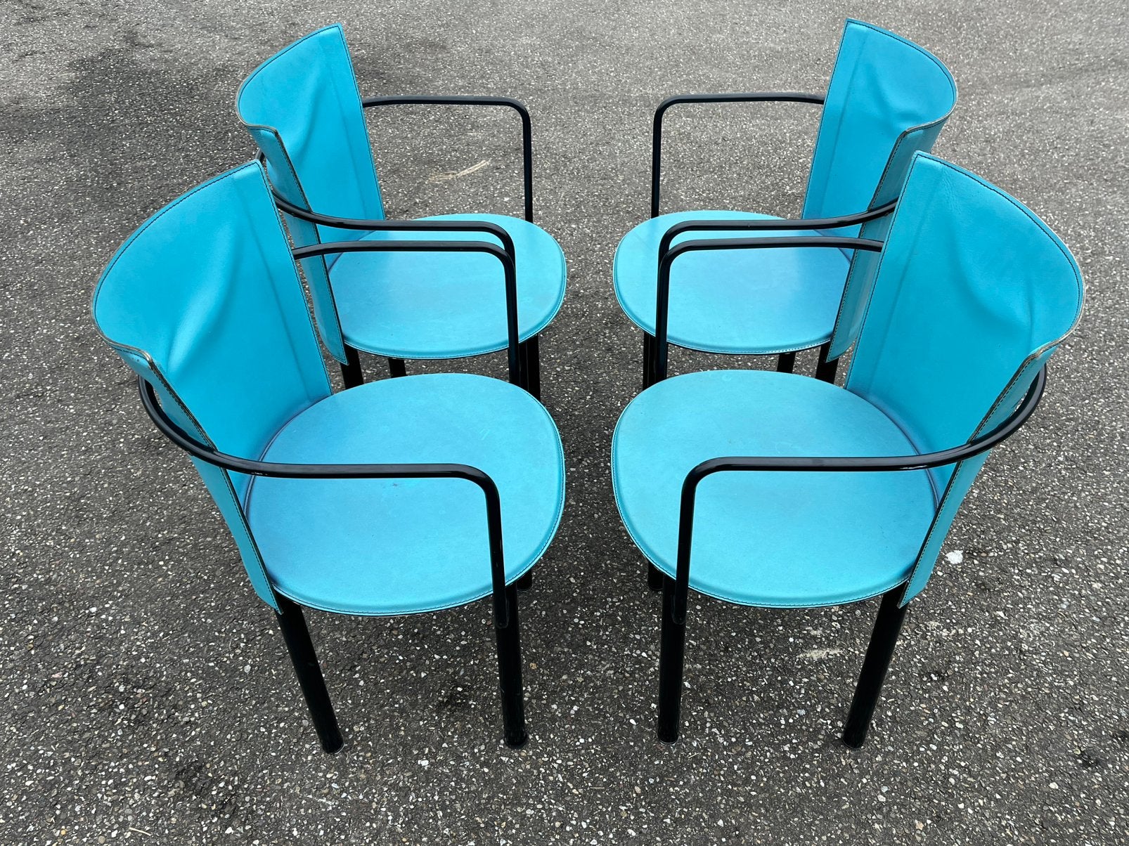 Set van 4 eetkamerstoelen, Italiaans postmodern design, Huis en Inrichting, Stoelen, Ophalen, Gebruikt, Blauw, Vier