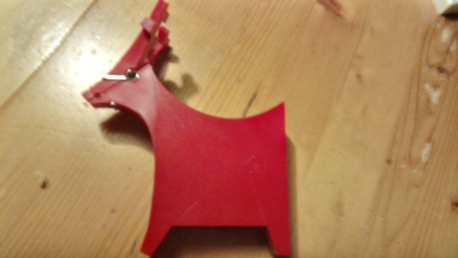 Rood plastic opbergbakje in de vorm van een rendier, Ophalen of Verzenden
