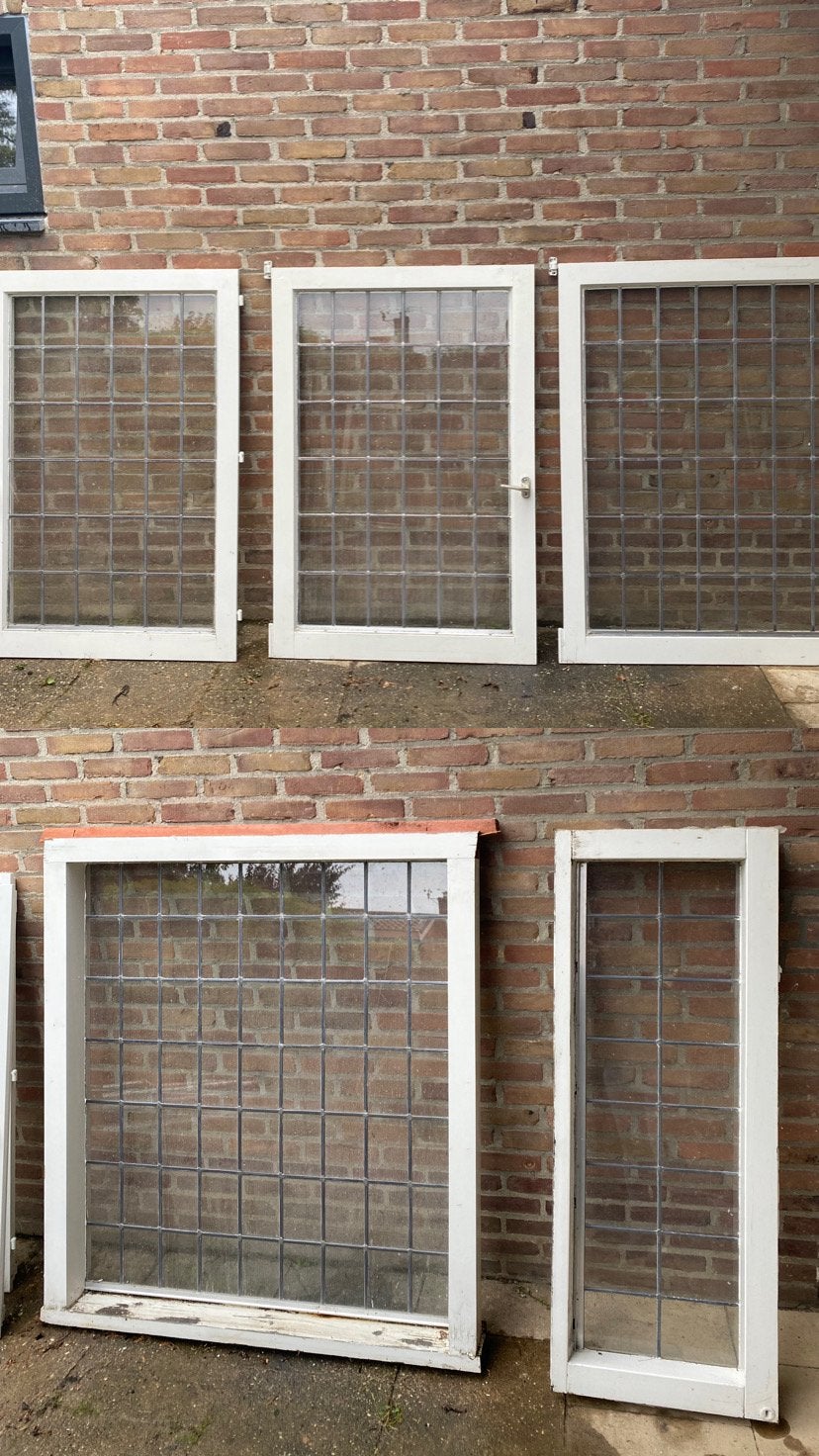 Origineel loodglas met vierkante ruitverdeling | raamkozijn, Antiek en Kunst, Ophalen
