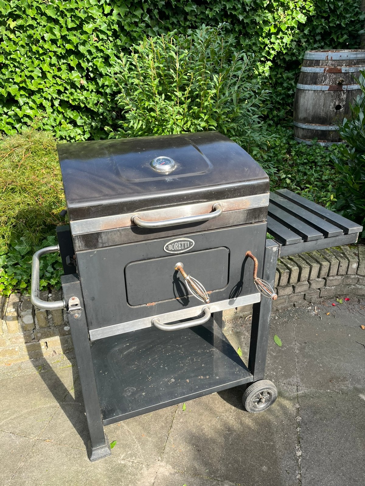 BBQ houtskool Boretti Zwart, Ophalen, Gebruikt