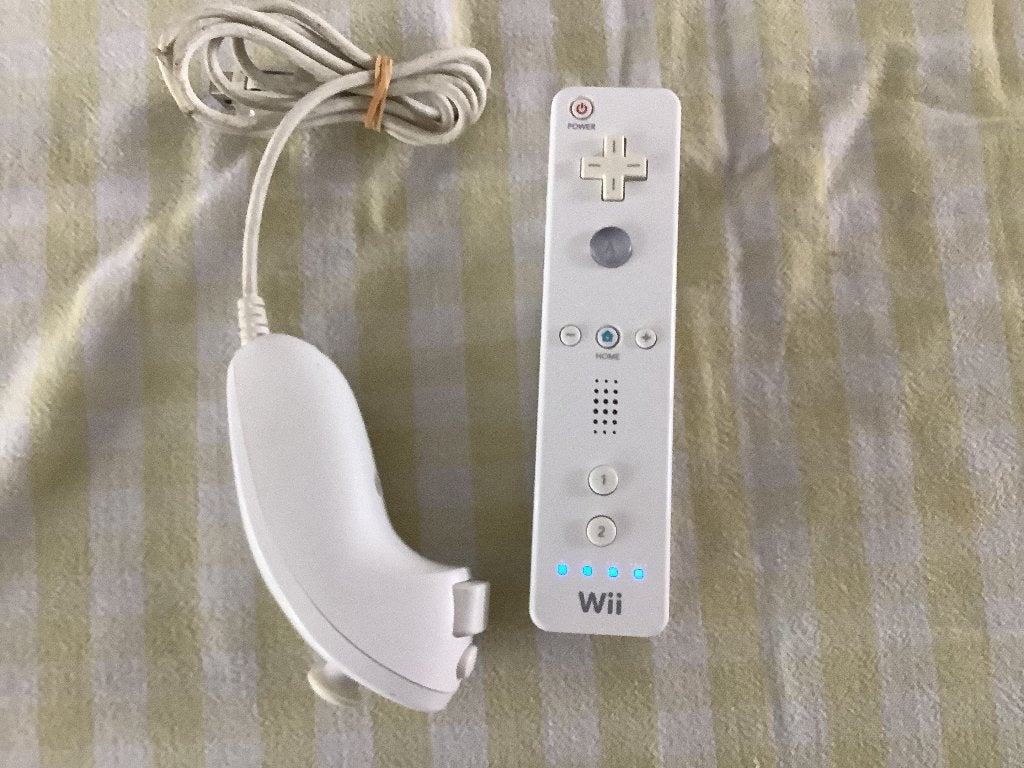 Wii controller met nunchuck, Spelcomputers en Games, Games | Nintendo Wii, Gebruikt, Overige genres, 1 speler, Ophalen of Verzenden