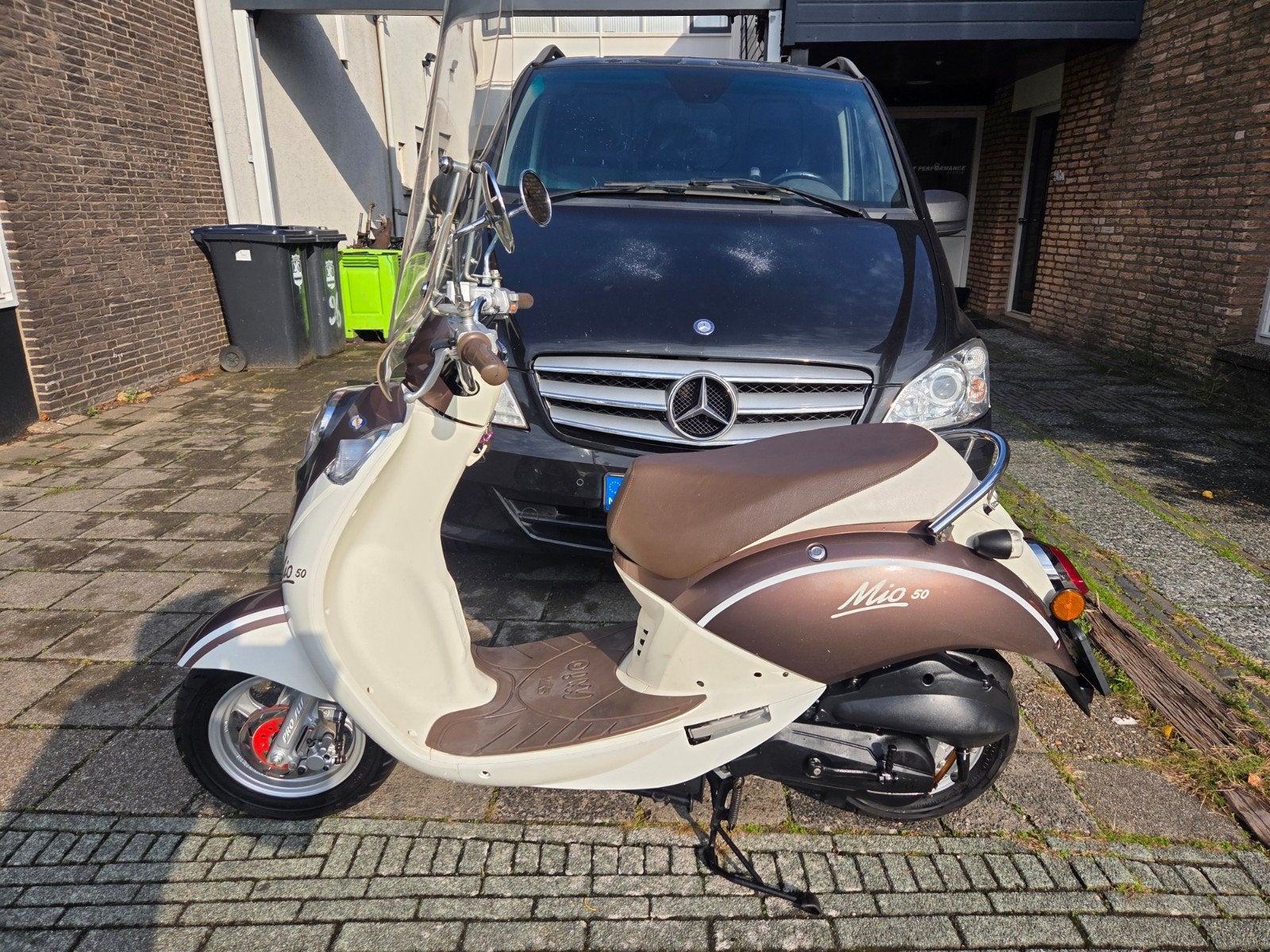 Sym Mio 25 km Nieuwstaat, Fietsen en Brommers, Mio, Ophalen of Verzenden, Zo goed als nieuw, Benzine