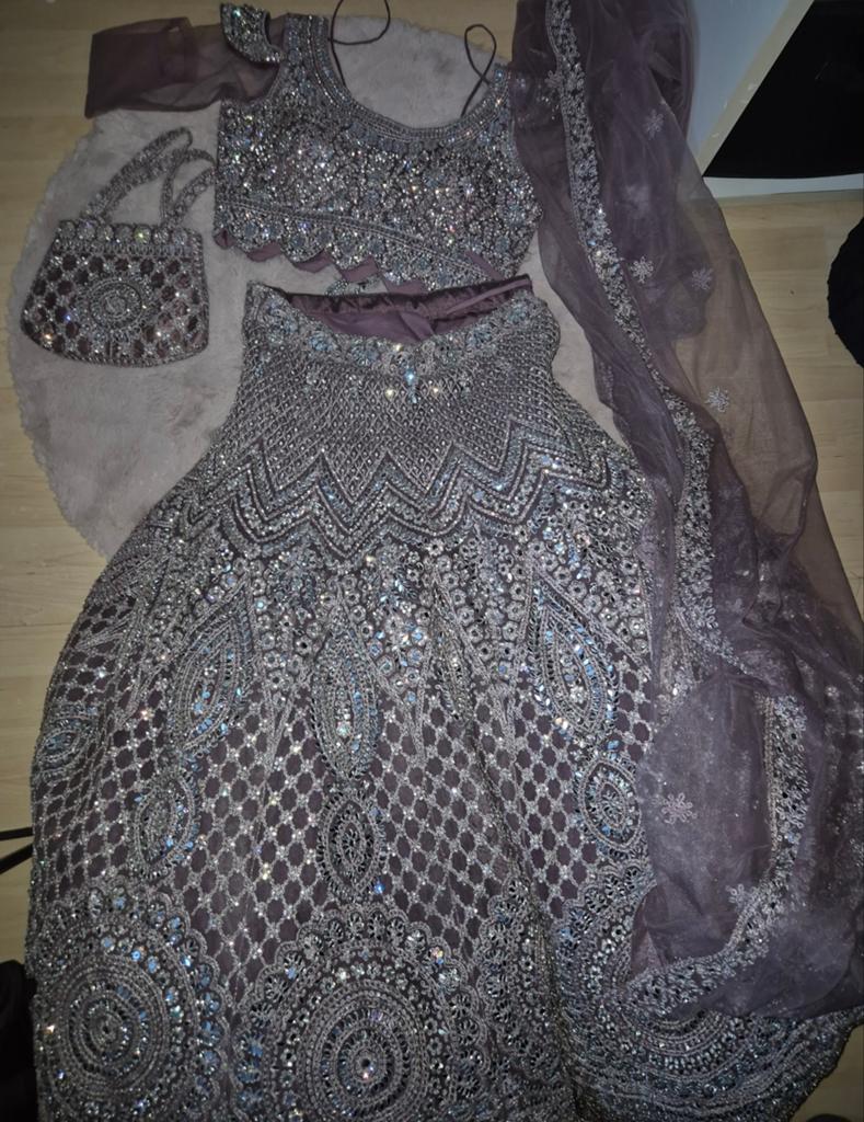 Bridal sari daman / lehenga. Lila met steentjes maat xs/s, Overige typen, Paars, Nieuw, Ophalen of Verzenden