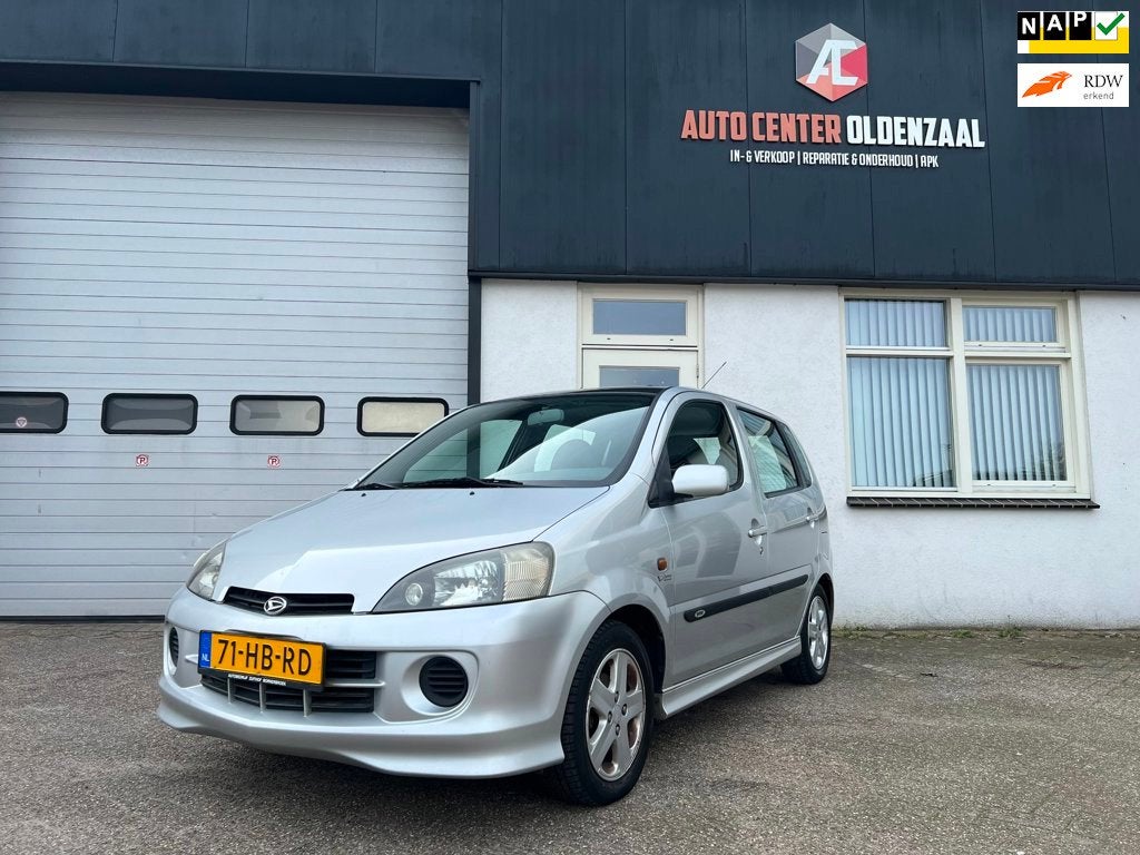 Daihatsu Young RV 1.3-16V XTi |Automaat, Auto's, Daihatsu, Gebruikt, 31 €/maand, 4 cilinders, Elektrische ramen