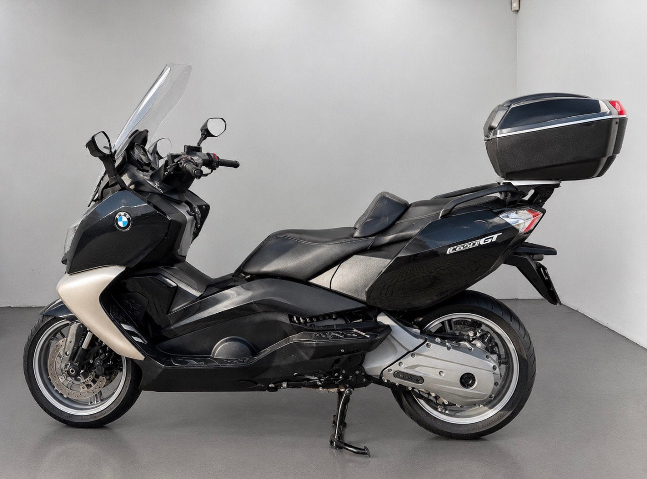 BMW C650 GT | 2012 | NL-kenteken | Handvat Zadel Verwarming, Cardan-aandrijving, Occasion, Bedrijf, Automaat