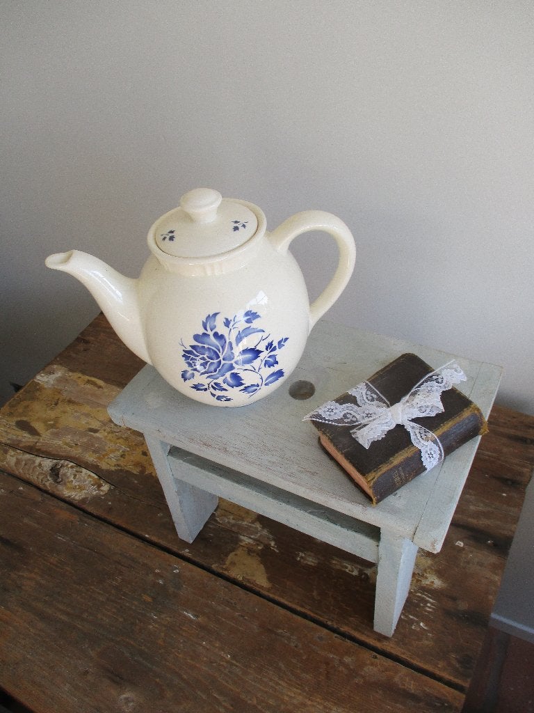 brocante oude aardewerk theepot, Ophalen of Verzenden