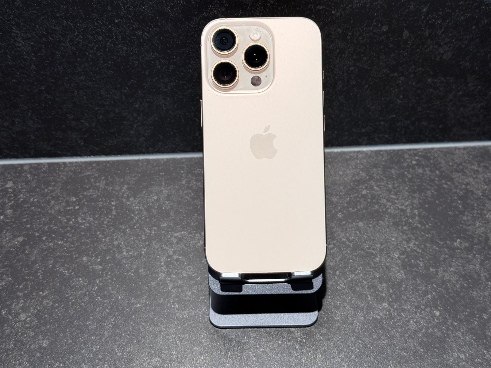 Iphone 16 pro | 91% | 128GB | desert | zeer nette staat!, Ophalen of Verzenden, Refurbished, Overige typen, Apple
