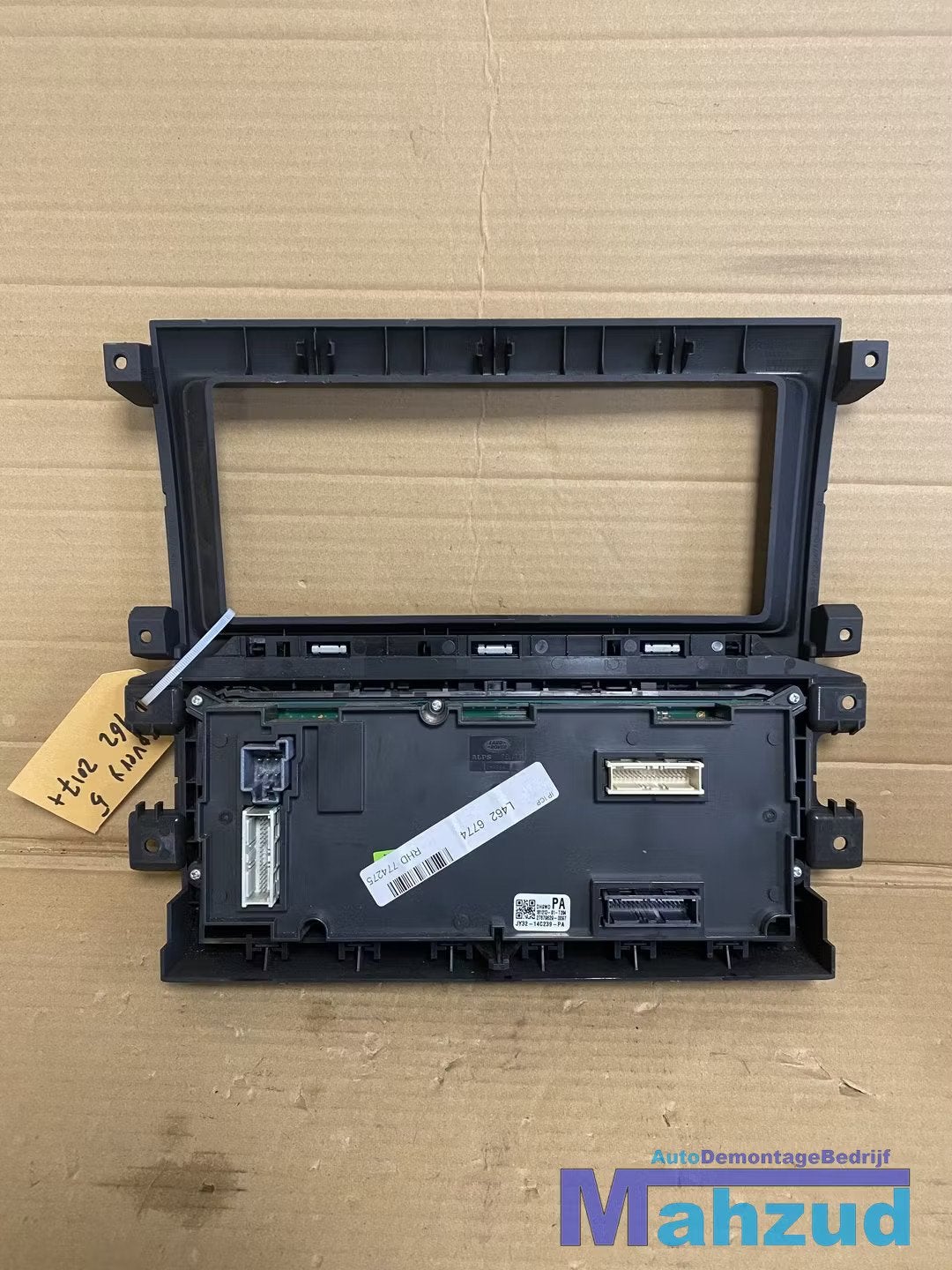 LANDROVER DISCOVERY 5 L462 kachel paneel radio frame 2017-20, Abbey Road, Whitley 1
CV3 4LF  Coventry, Jaguar Land Rover Limited