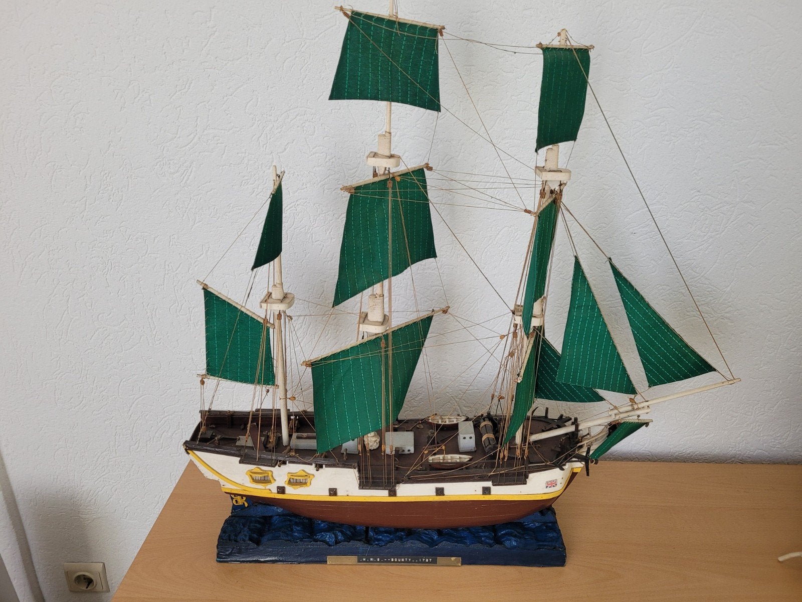 Gedetailleerd schaalmodel schip HMS Bounty 1787, Overige merken, Gebruikt, Groter dan 1:32, Onbekend