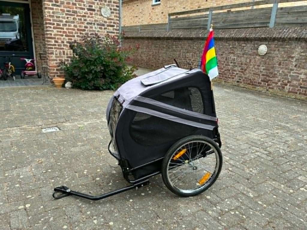 honden fietskar - inklapbaar, Fietsen en Brommers, Fietsaccessoires | Aanhangers en Karren, Opvouwbaar, 20 tot 40 kg, Zo goed als nieuw
