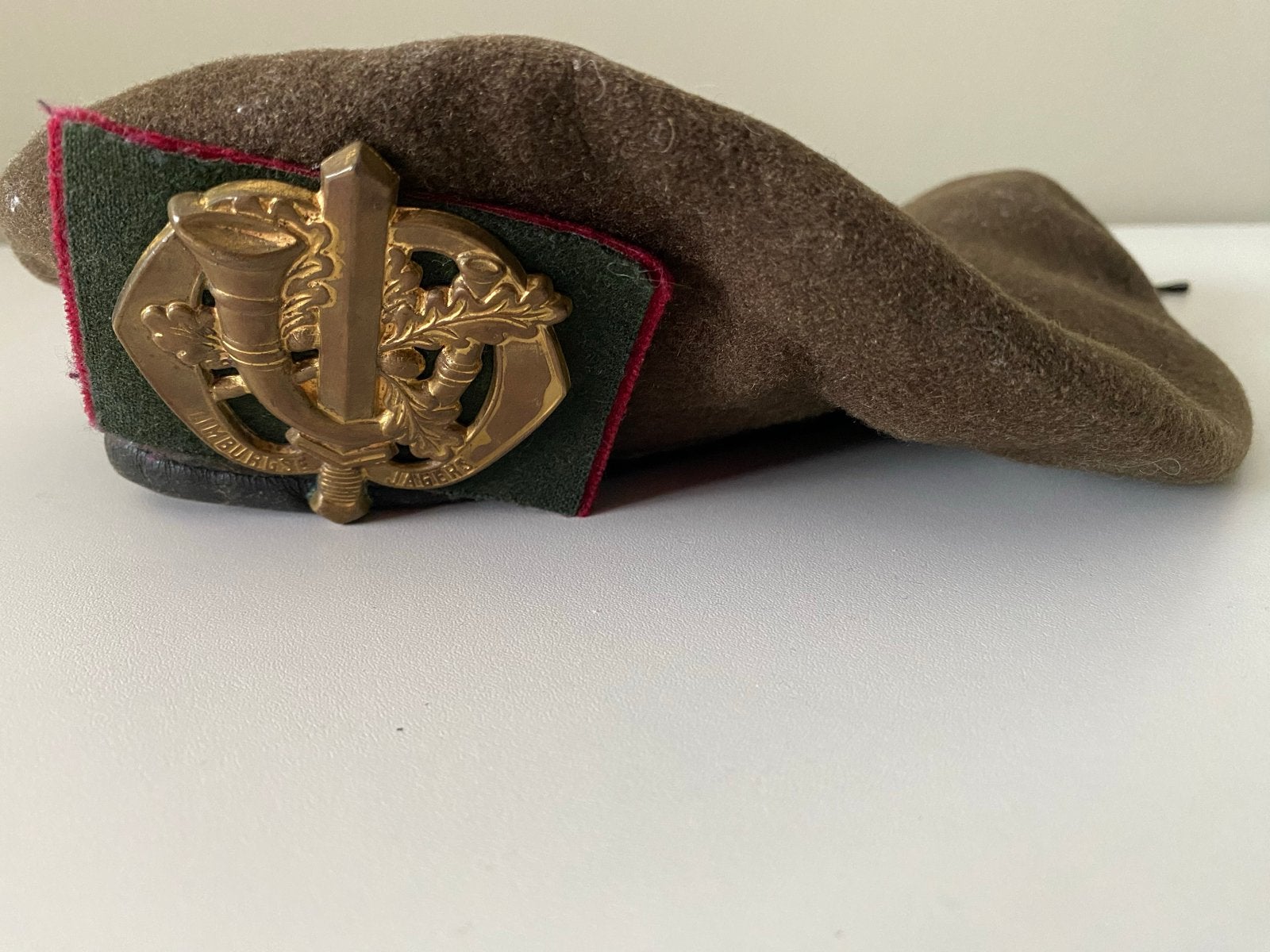 Baret Limburgse Jagers - Maat 58 - 1985, Ophalen of Verzenden, Landmacht, Nederland, Helm of Baret