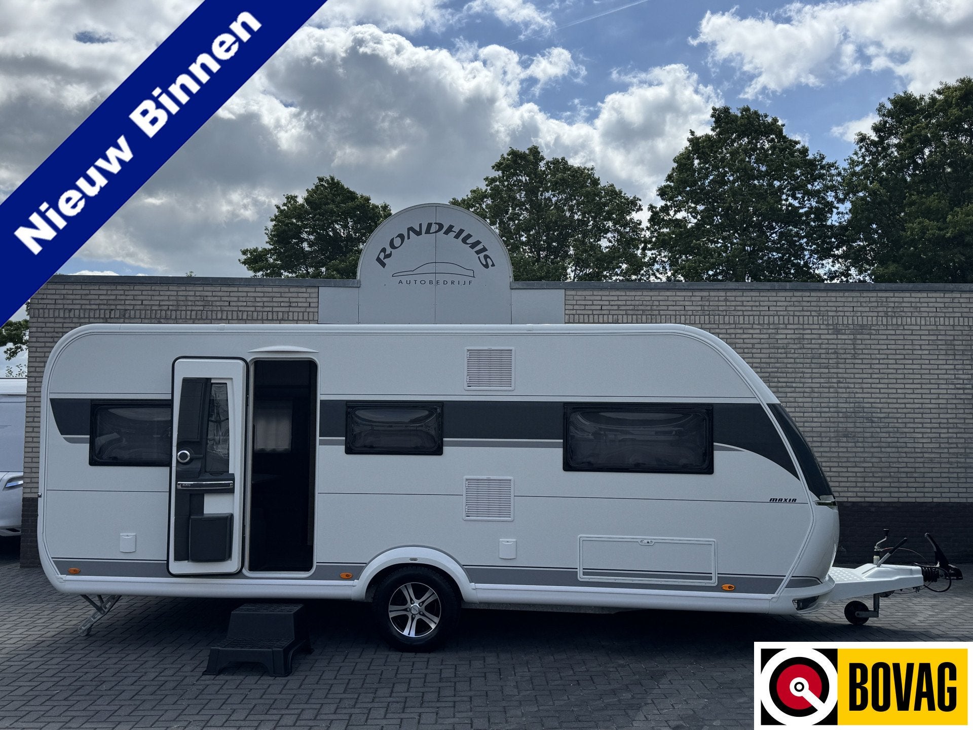 Hobby Maxia 585 UL met enkele bedden *Absolute topsegment va, Vast bed, Ringverwarming, Rondzit, Hobby