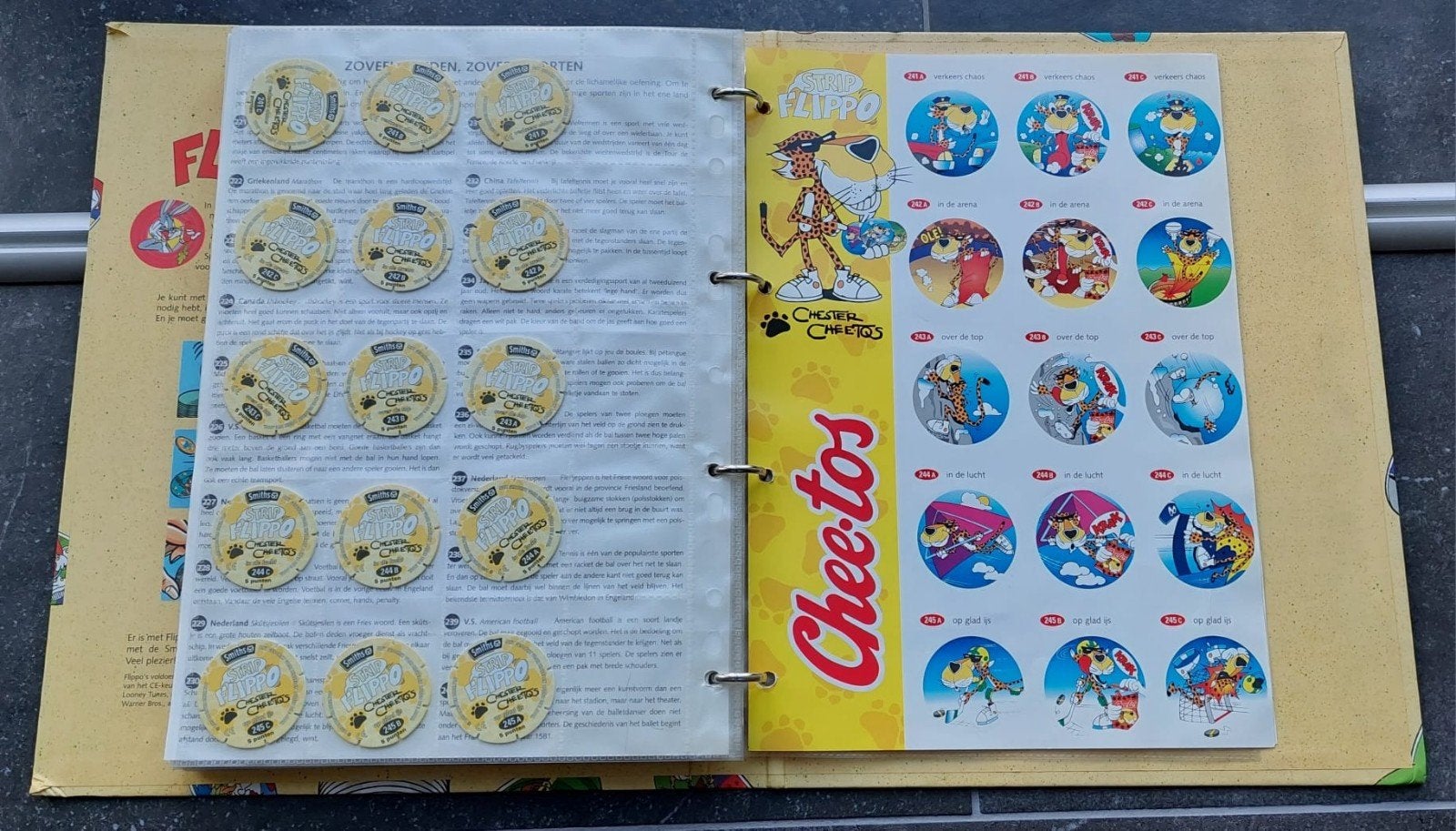 Complete set strip flippo's 241a-250c, Ophalen of Verzenden, Strip, Losse flippo's, Met verzamelmap(pen)