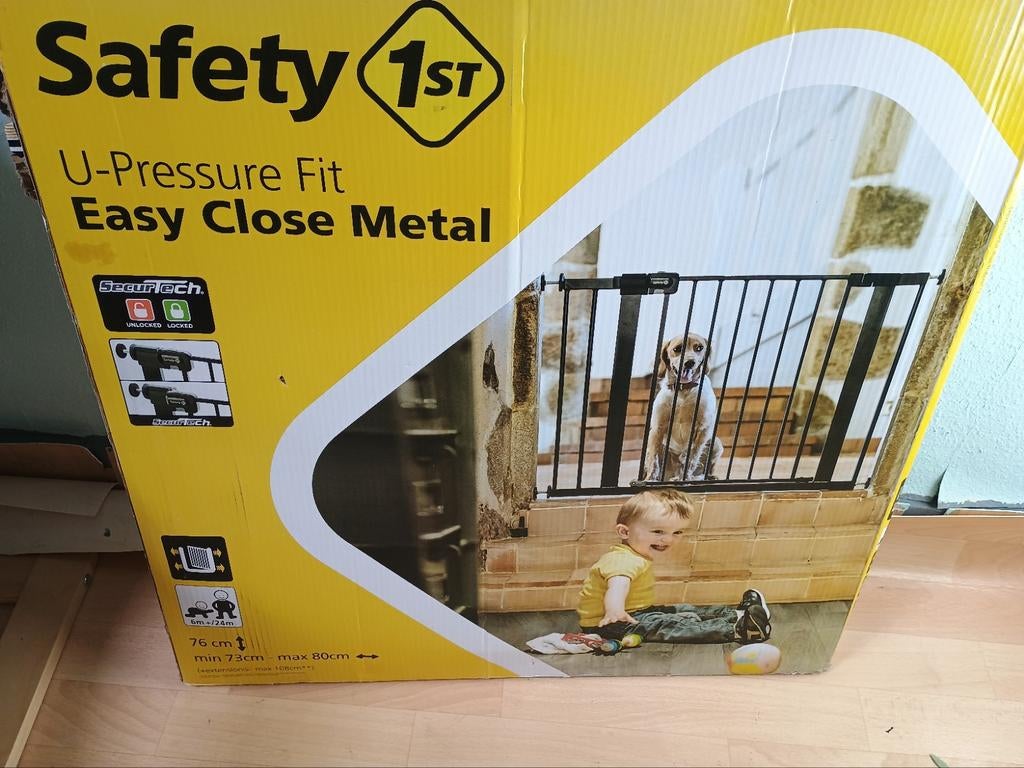 Safety 1st U-Pressure Fit Easy Close Metal Traphekje, Kinderen en Baby's, Traphekjes, Ophalen of Verzenden