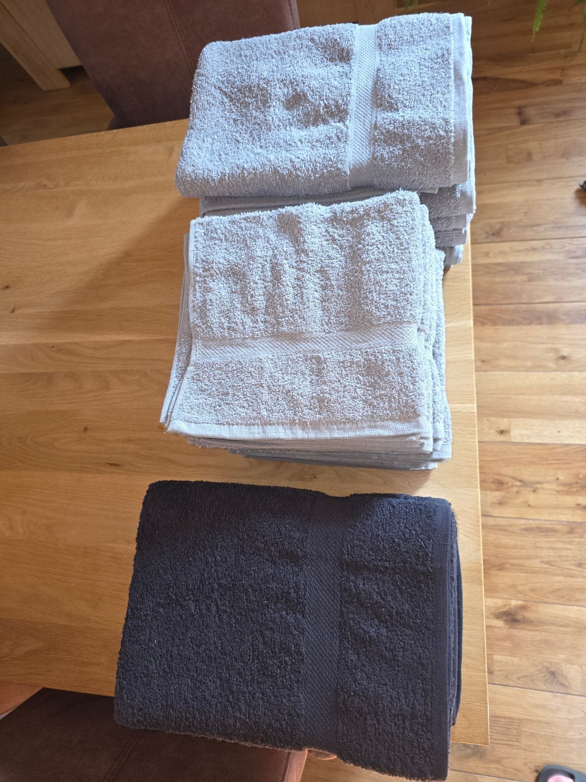 Handdoeken nieuw, Ophalen of Verzenden, Nieuw, Grijs, Handdoek