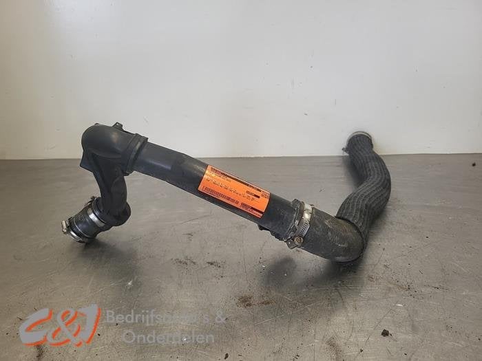 Intercooler Buis van een Opel Vivaro
