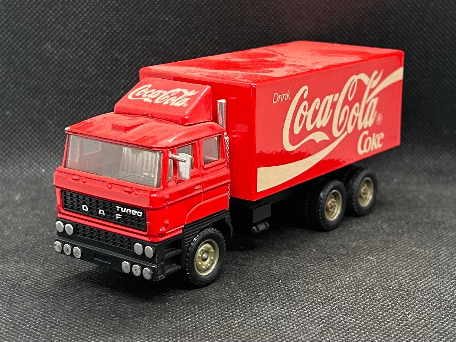 Solido DAF Bakwagen Coca Cola, Verzenden, Zo goed als nieuw, Bus of Vrachtwagen