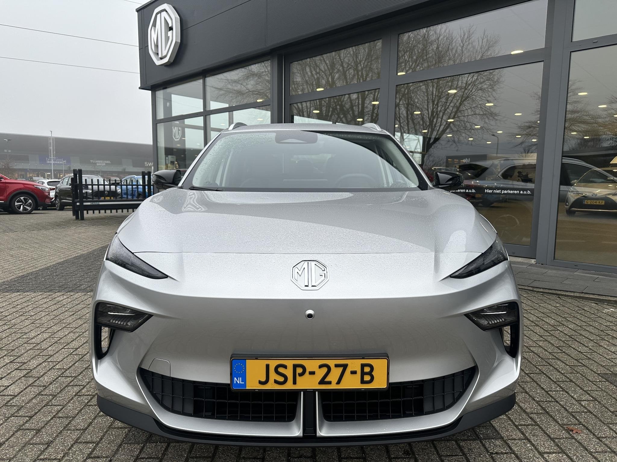 MG MGS5 Luxury 64 kWh | Elektrische stoelen | Stoel/stuur-ve, Auto's, Automaat, 12 maanden, Gebruikt, 1700 kg