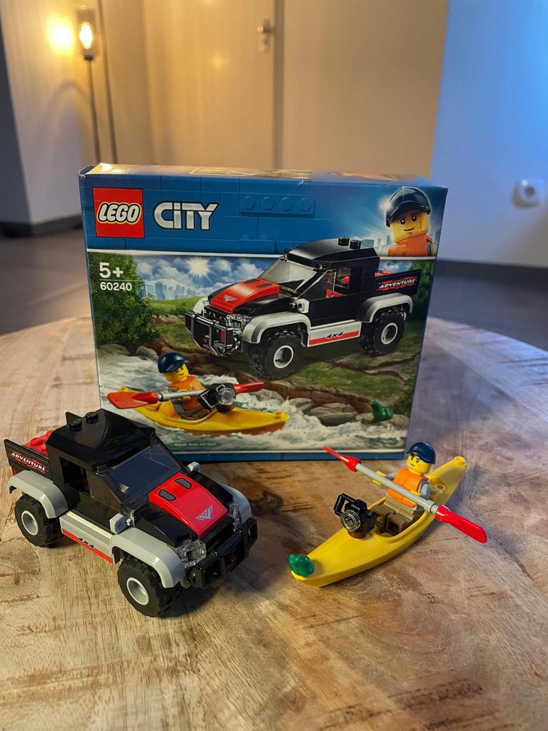 LEGO set kajak en jeep. Compleet. Serienummer 60240, City, Lego, Ophalen of Verzenden, Zo goed als nieuw