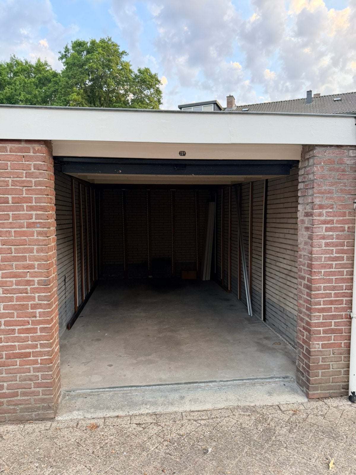 Te huur garagebox  €175 per maand (Euterpeplein) Amersfoort, Auto diversen, Autostallingen en Garages