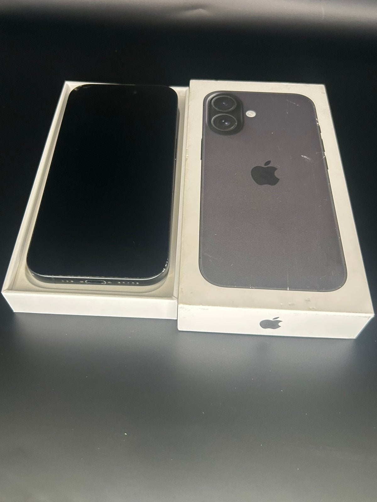 Iphone 16 - 81 procent batterij, Ophalen of Verzenden, Zo goed als nieuw, 10 inch
