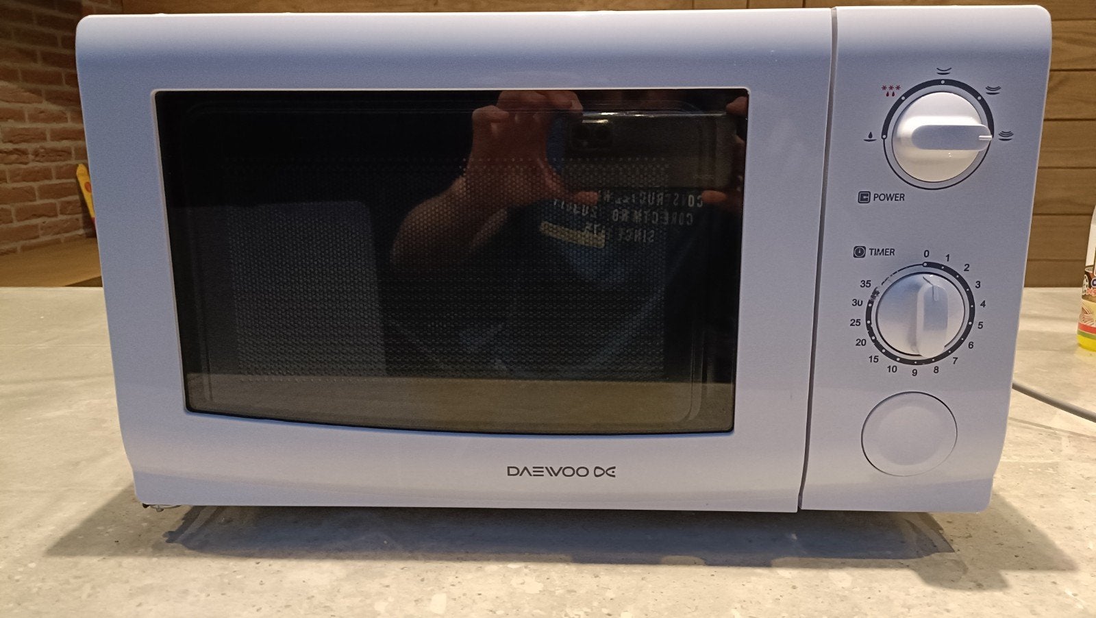 Daewoo Magnetron - Wit, Compact en Gebruiksvriendelijk, Ophalen of Verzenden