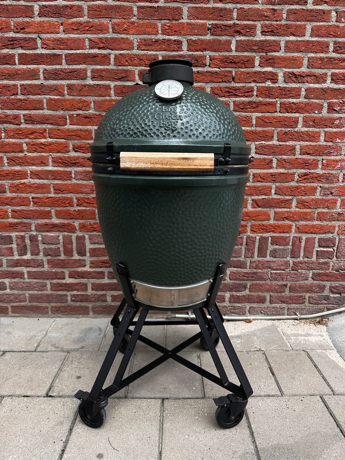 Big Green Egg Latge Kamado BBQ, Ophalen, Gebruikt, Met accessoires