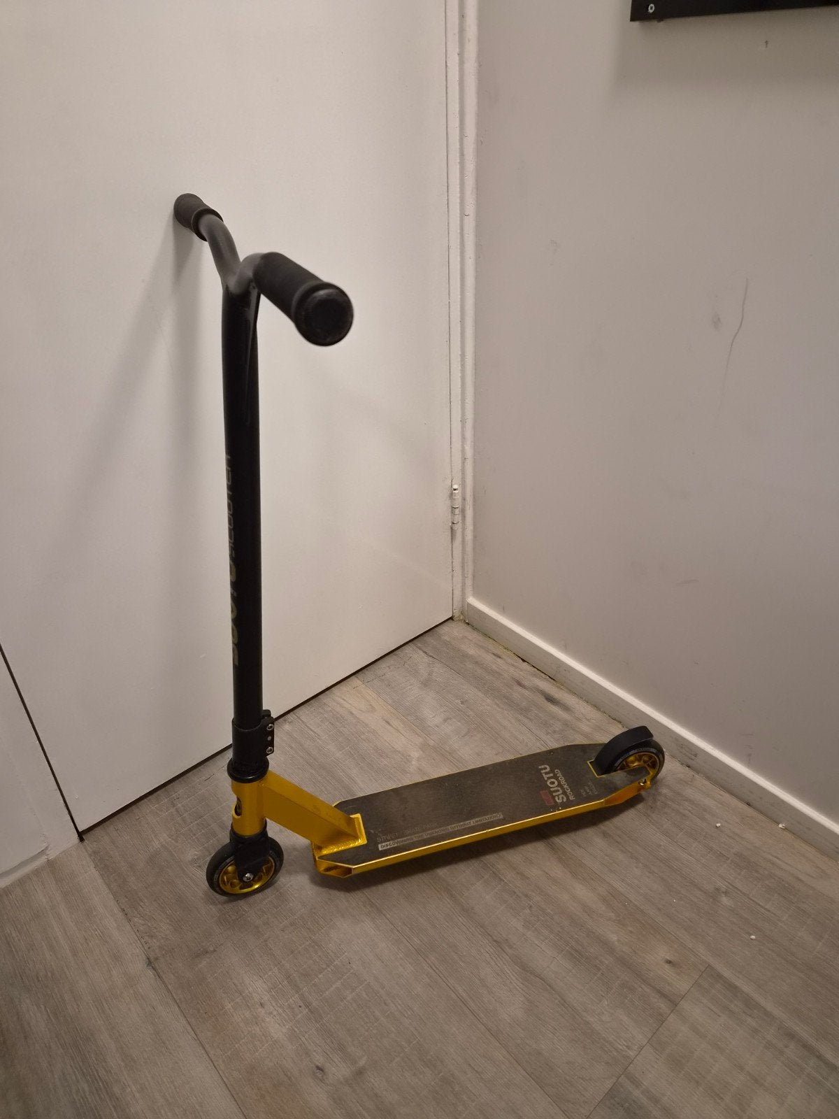 Stuntstep  SUOTU Rockroad - Gebruikt, 80cm stuurhoogte, Ophalen