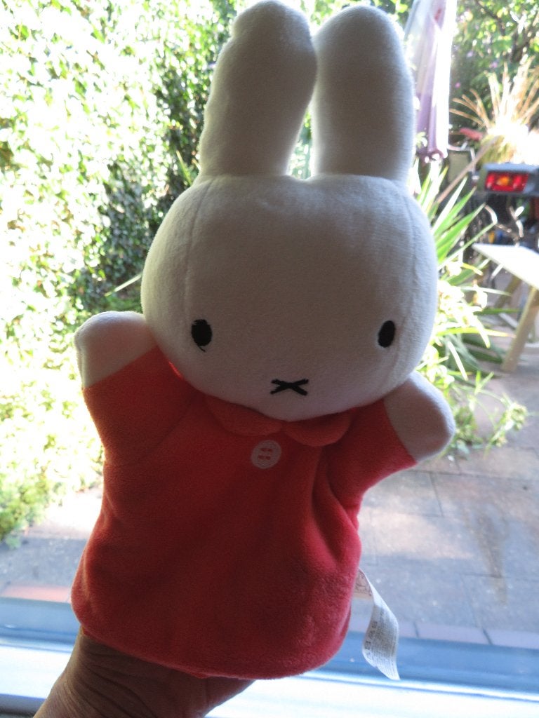 Handpop Nijntje met oranje jas Miffy Mercis Tiamo, Oranje, Konijn, Ophalen of Verzenden, Zo goed als nieuw