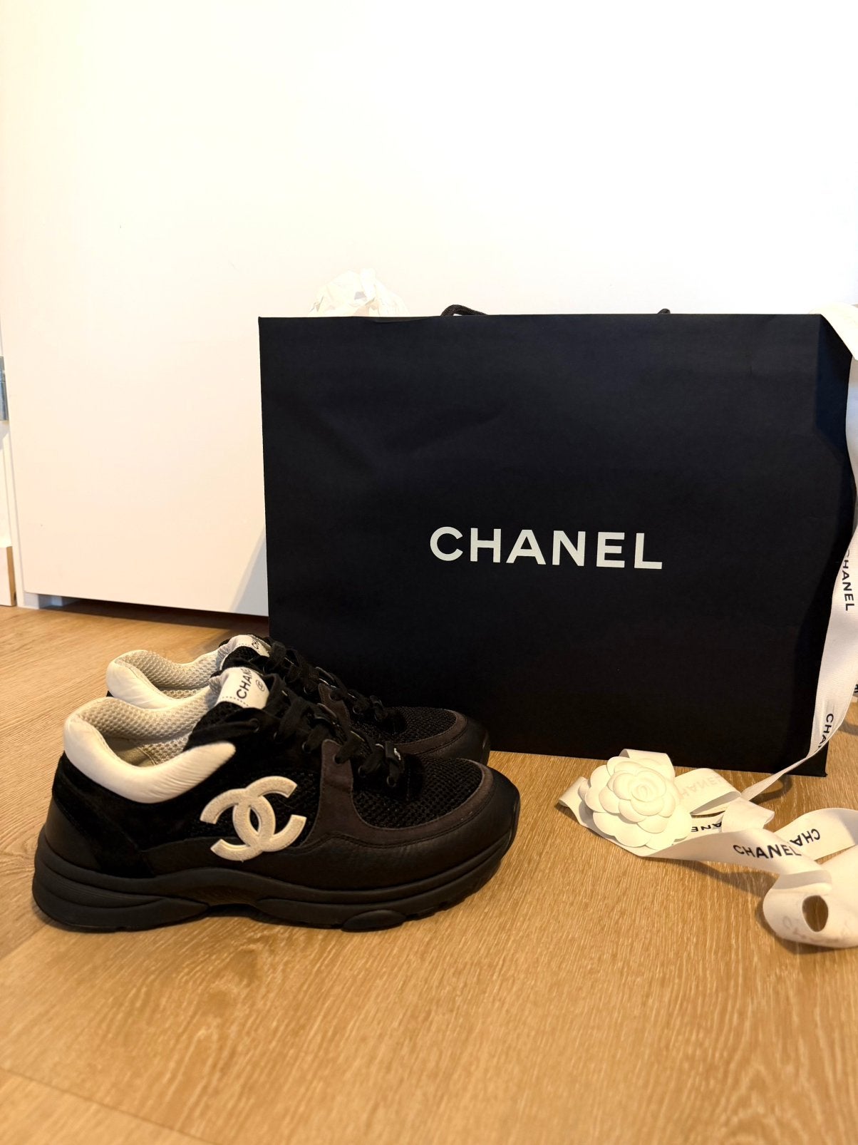 Chanel tennis sneakers zwart maat 39 panda, Zwart, Ophalen of Verzenden, Sneakers of Gympen, Zo goed als nieuw