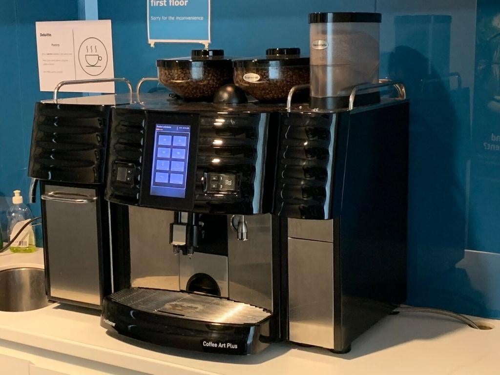 Schaerer Coffee Art plus koffiemachine, 10 kopjes of meer, Koffiebonen, Ophalen, Stoompijpje