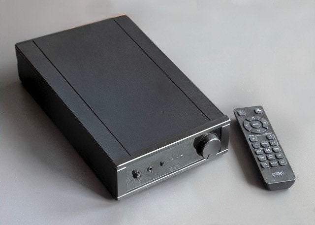 REGA IO Versterker, Audio, Tv en Foto, Ophalen of Verzenden, Zo goed als nieuw, Minder dan 60 watt, Overige merken