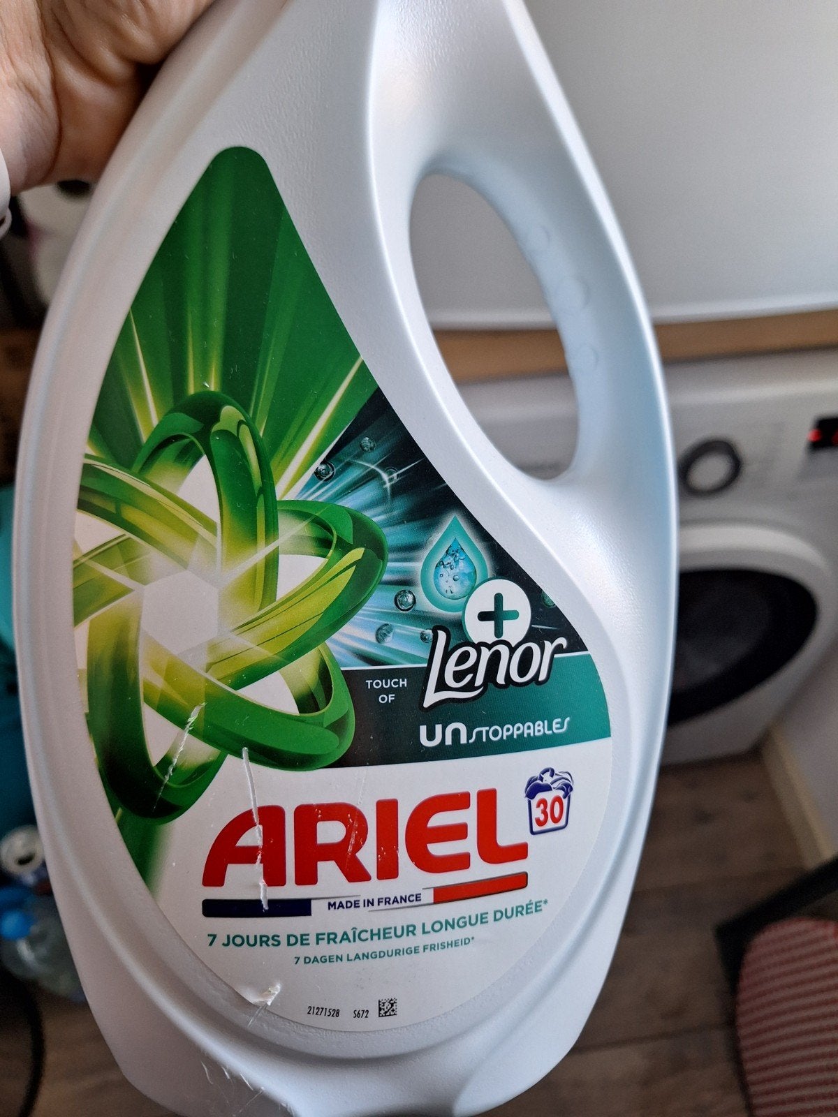Ariel vloeibaar wasmiddel met Lenor Unstoppables, Ophalen, Nieuw
