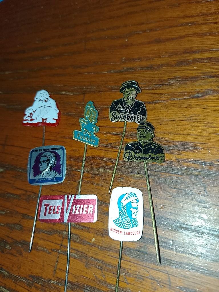 TV pins, Verzamelen, Speldjes, Pins en Buttons, Verzenden, Gebruikt, Overige onderwerpen, Speldje of Pin