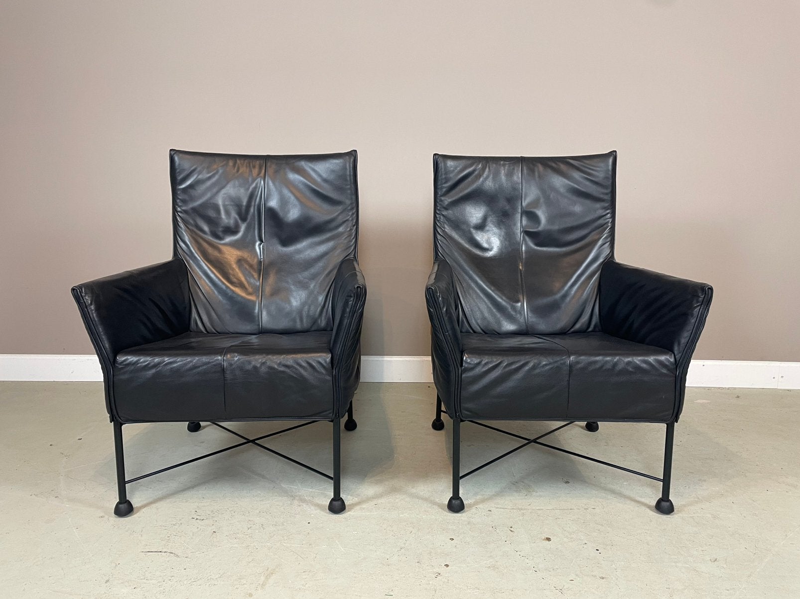 2 Montis Charly fauteuils Gerard van den Berg zwart IZGS, Ophalen, Zo goed als nieuw, Leer